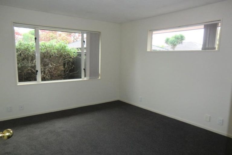 Photo of property in 4/30 Newnham Terrace, Upper Riccarton, Christchurch, 8041