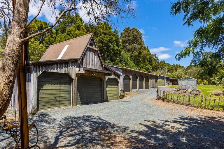 Photo of property in 997 Woodcocks Road, Kaipara Flats, Warkworth, 0981