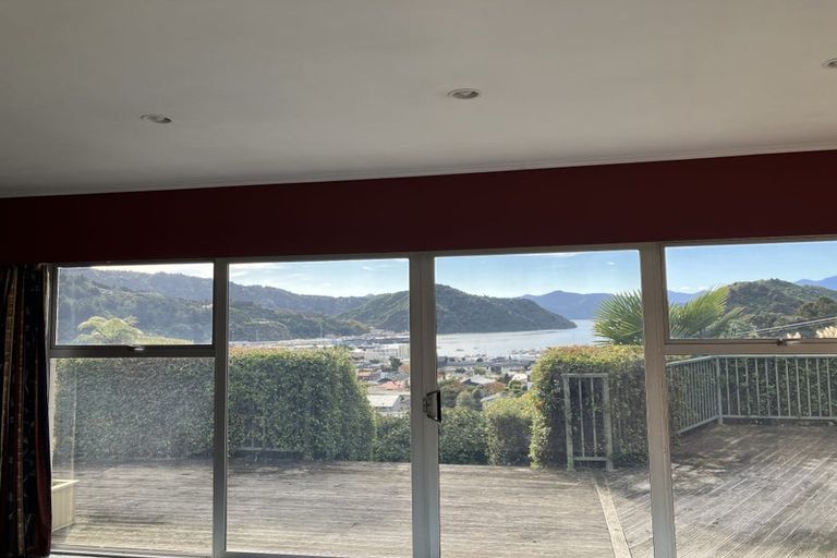 Photo of property in 35 Otago Street, Picton, 7220