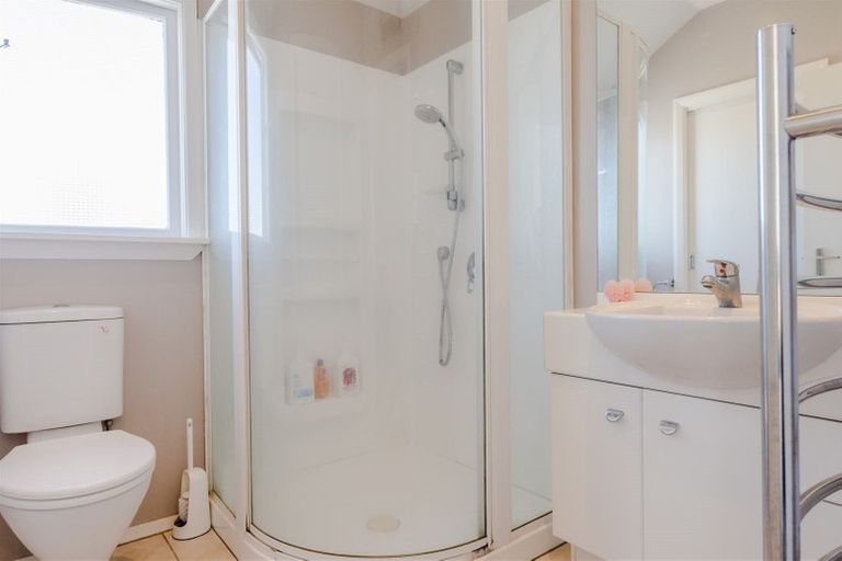 Photo of property in 30 Bevington Street, Avonhead, Christchurch, 8042