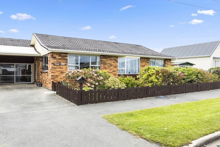Photo of property in 35 Jackson Street, Saint Kilda, Dunedin, 9012