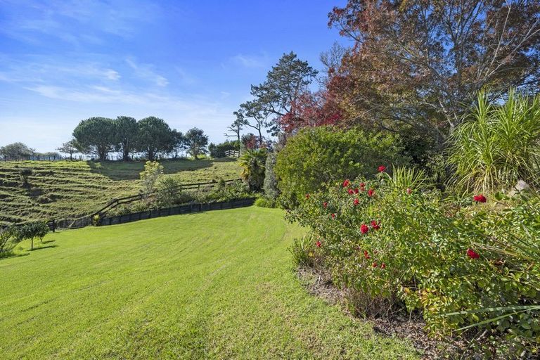 Photo of property in 422 Ridge Road, Coatesville, Albany, 0793