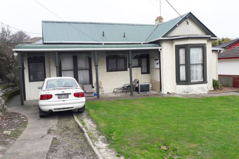 Photo of property in 42 Wharfe Street, South Hill, Oamaru, 9400
