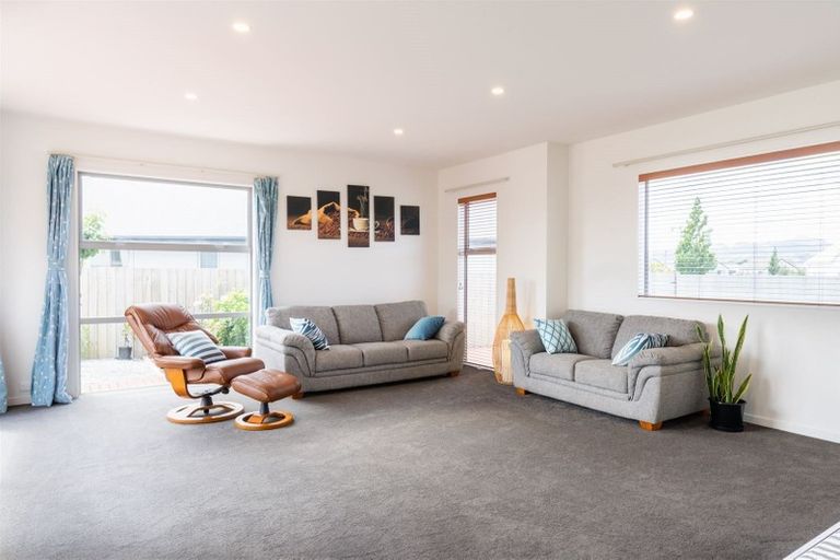 Photo of property in 8 Piper Street, Halswell, Christchurch, 8025