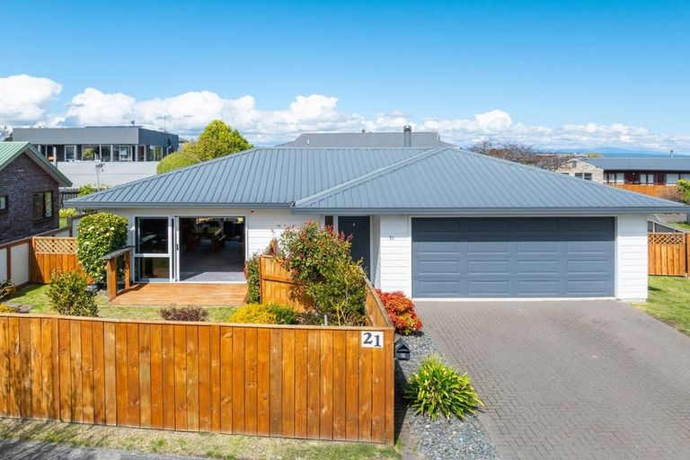 Photo of property in 21 Stanley Street, Wharewaka, Taupo, 3330