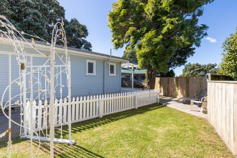 Photo of property in 475b Saint Aubyn Street, Moturoa, New Plymouth, 4310
