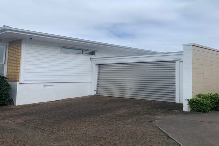 Photo of property in 1/42 Sunrise Avenue, Mairangi Bay, Auckland, 0630