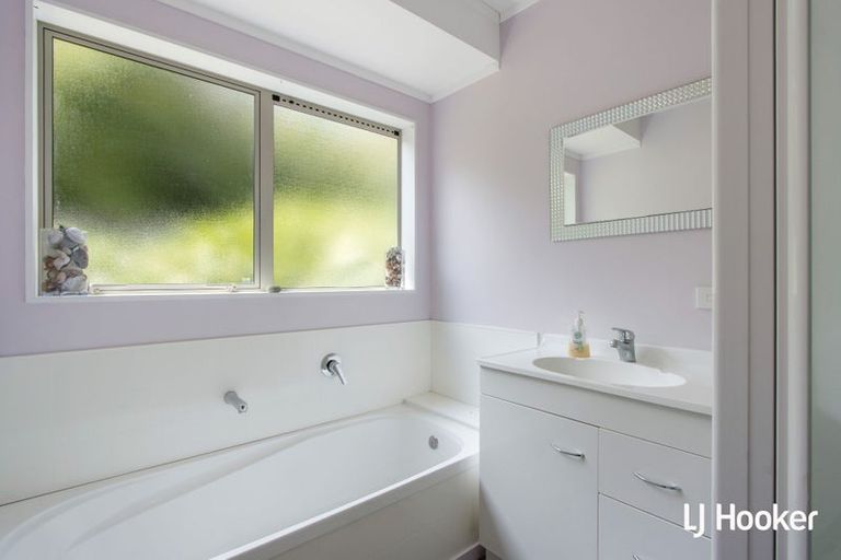 Photo of property in 8a Jenkinson Street, Waihi Beach, 3611