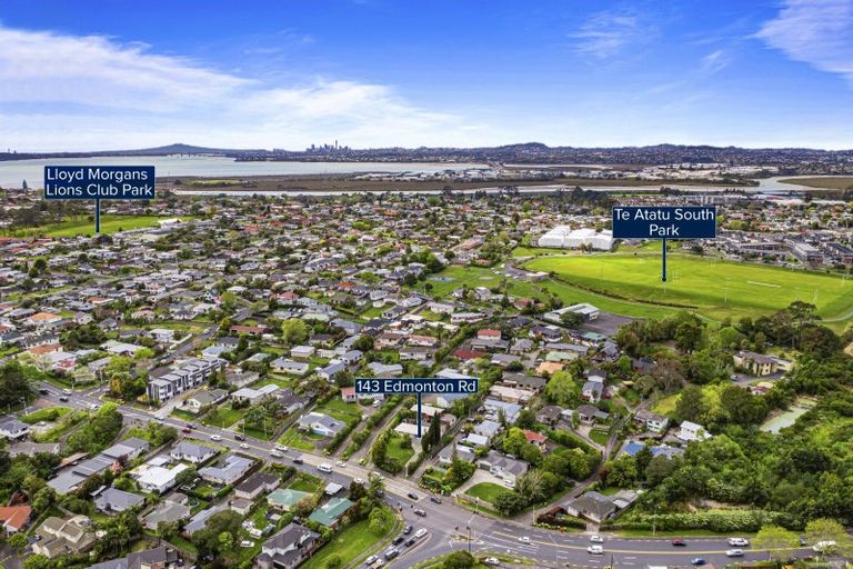 Photo of property in 143 Edmonton Road, Te Atatu South, Auckland, 0610
