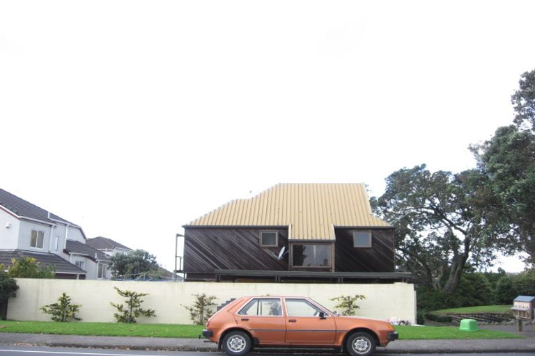 Photo of property in 2/54 Cook Street, Howick, Auckland, 2014