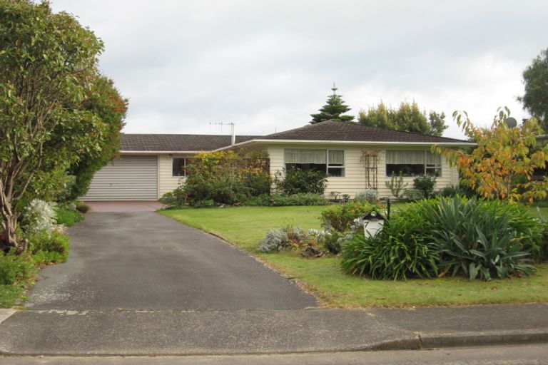 Photo of property in 7 Kingswood Grove, Raumati Beach, Paraparaumu, 5032