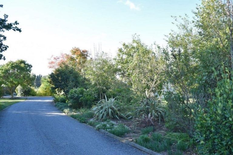 Photo of property in 2084 North Eyre Road, West Eyreton, Rangiora, 7475