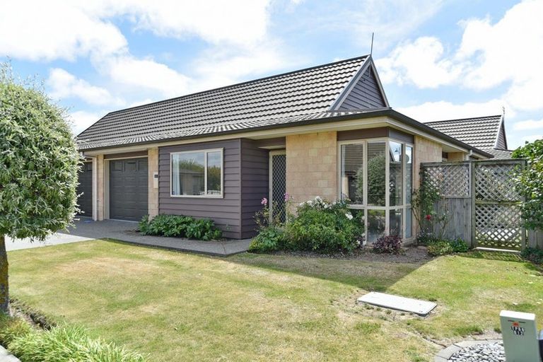 Photo of property in 3 Reeves Road, Rangiora, 7400
