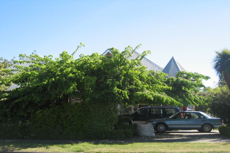 Photo of property in 33 Lakewood Drive, Burwood, Christchurch, 8083