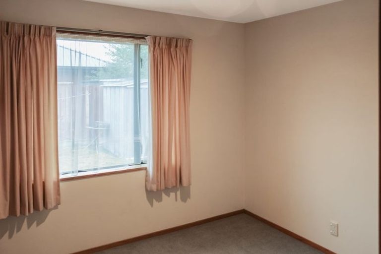 Photo of property in 66 Gilberthorpes Road, Hei Hei, Christchurch, 8042