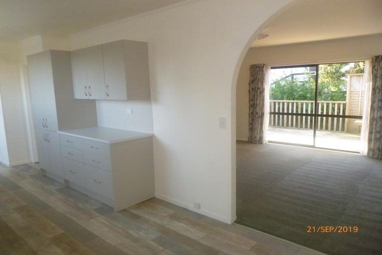 Photo of property in 7 Kemp Road, Massey, Auckland, 0614