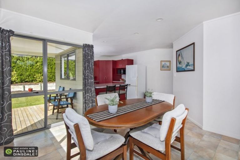 Photo of property in 6 Daviot Place, Te Kamo, Whangarei, 0112
