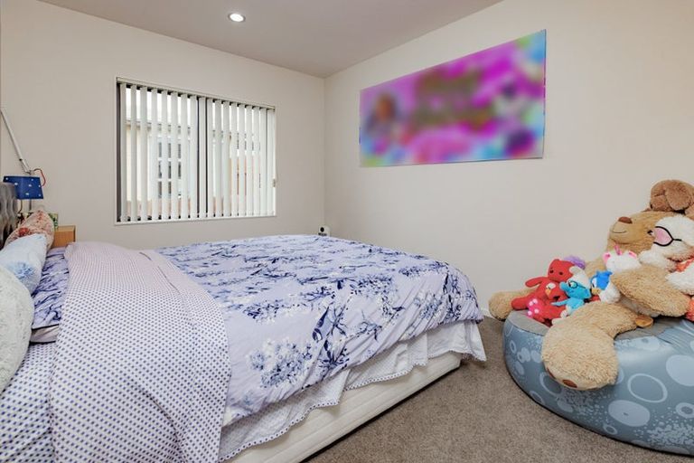 Photo of property in 117 Parkhaven Drive, Rosehill, Papakura, 2113