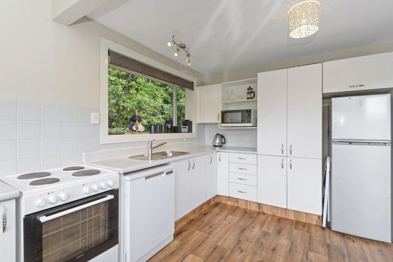 Photo of property in 126 Gilberthorpes Road, Hei Hei, Christchurch, 8042