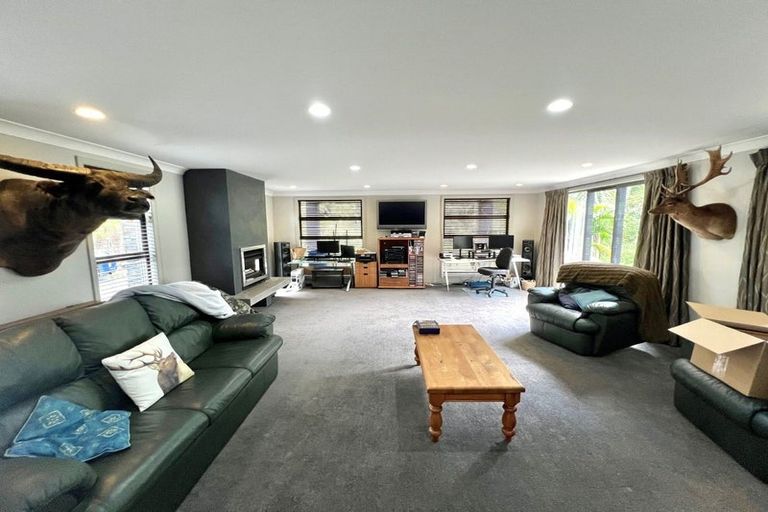 Photo of property in 77 Paremoremo Road, Lucas Heights, Auckland, 0632