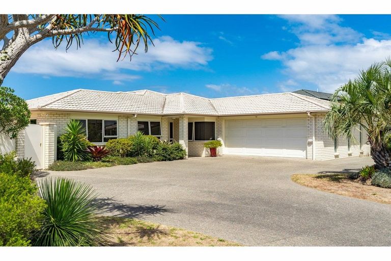 Photo of property in 14 Driftwood Place, Mangawhai Heads, Mangawhai, 0505