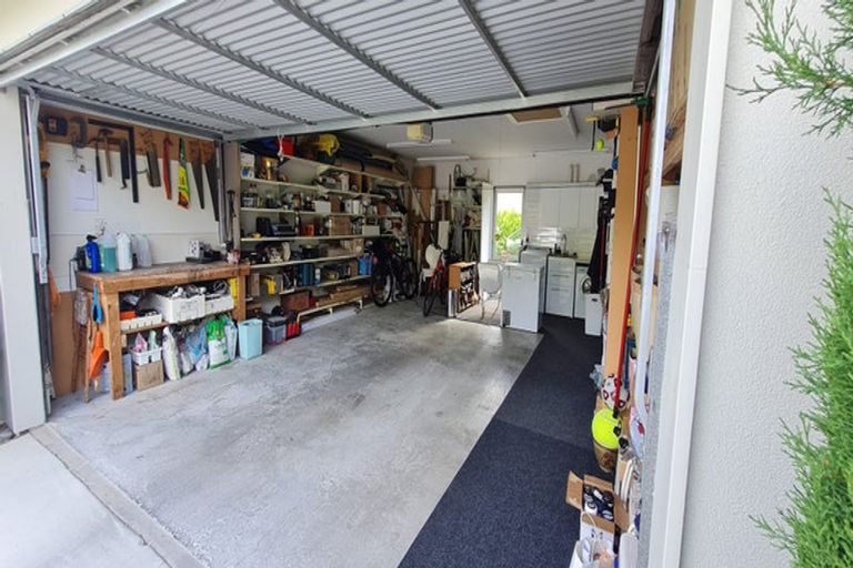 Photo of property in 15 Bridget Lane, Rangiora, 7400