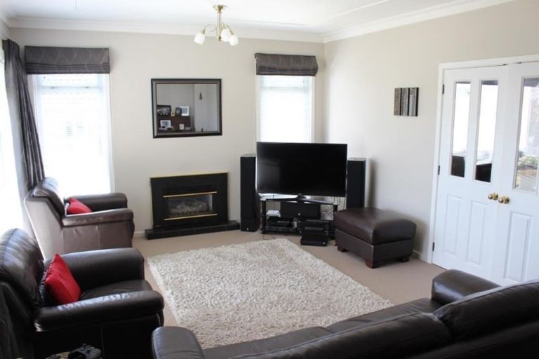 Photo of property in 177 Mangorei Road, Merrilands, New Plymouth, 4312