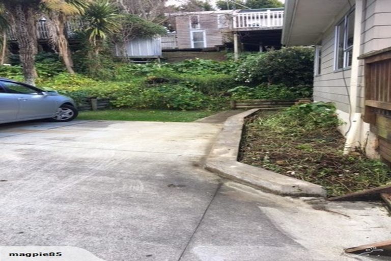 Photo of property in 10 Dakota Avenue, Beach Haven, Auckland, 0626