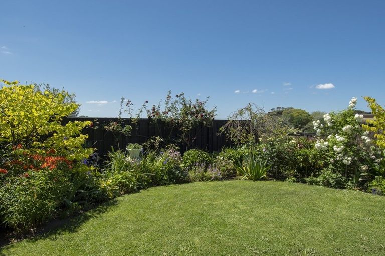 Photo of property in 63 Harbour View Road, Omokoroa, 3114
