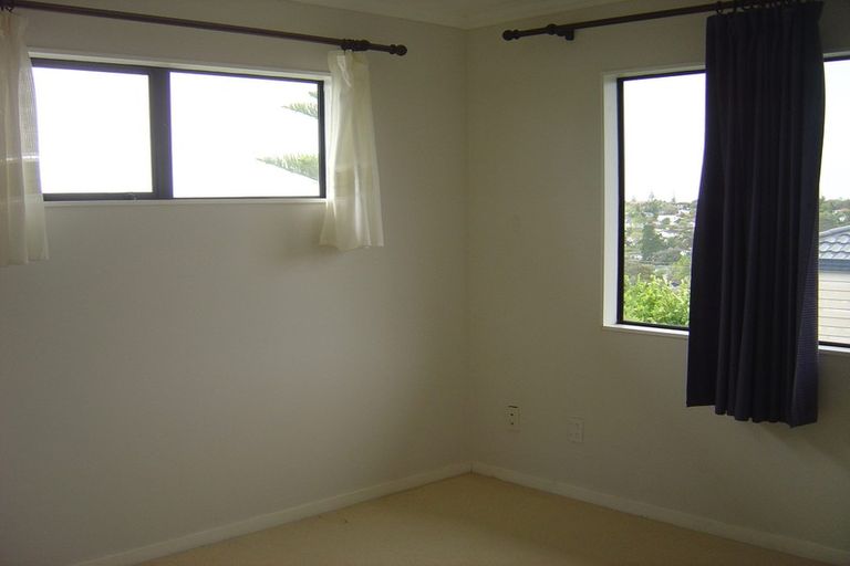 Photo of property in 3 Coventry Way, Long Bay, Auckland, 0630