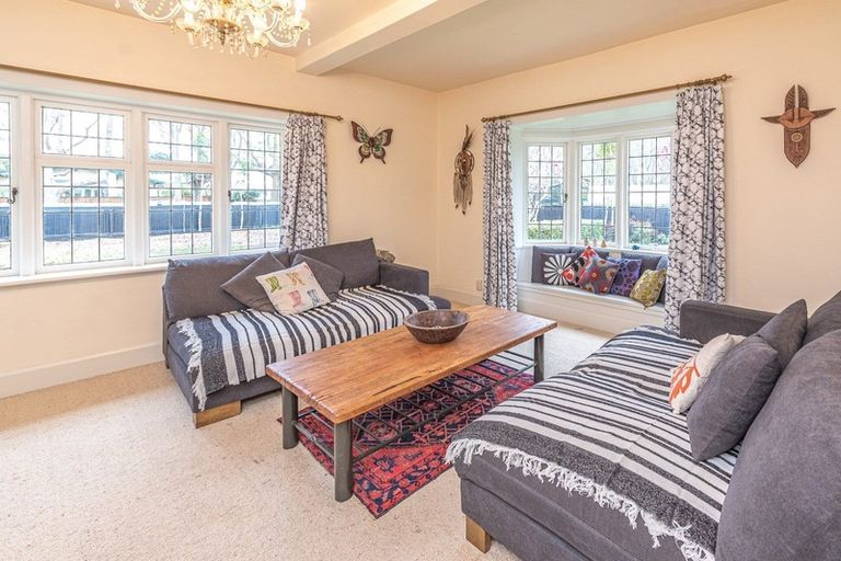 Photo of property in 11 Selwyn Crescent, College Estate, Whanganui, 4500