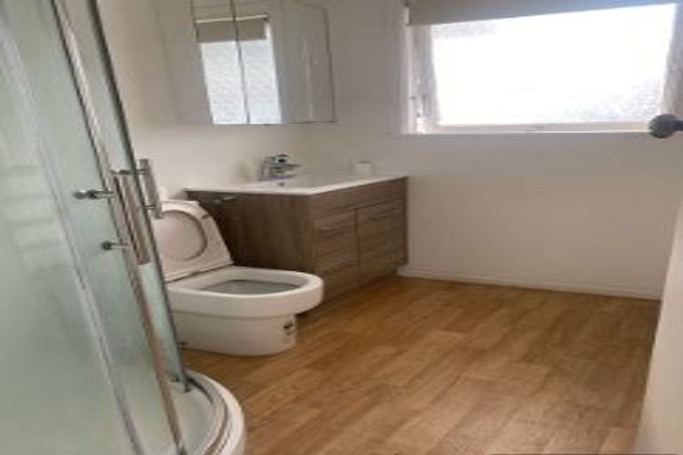 Photo of property in 3/108b Great South Road, Manurewa, Auckland, 2102