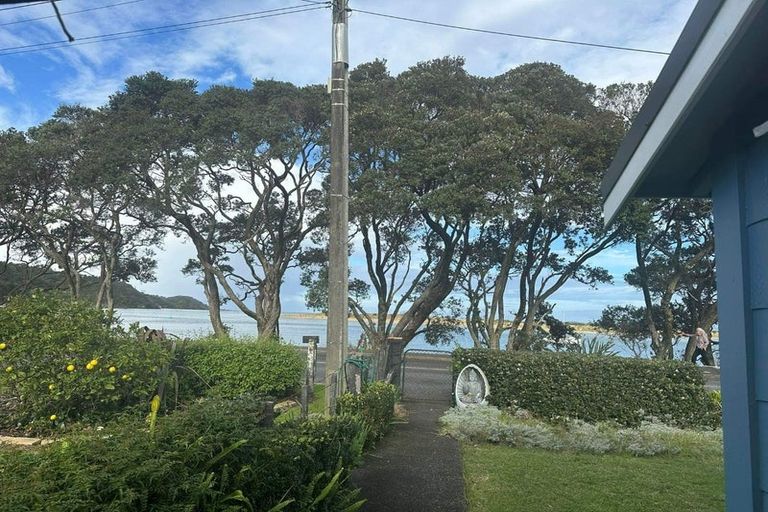 Photo of property in 2039 Ngunguru Road, Ngunguru, Whangarei, 0173