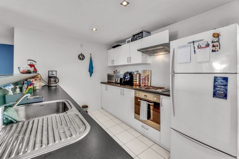 Photo of property in 10/14 Brougham Street, Addington, Christchurch, 8024