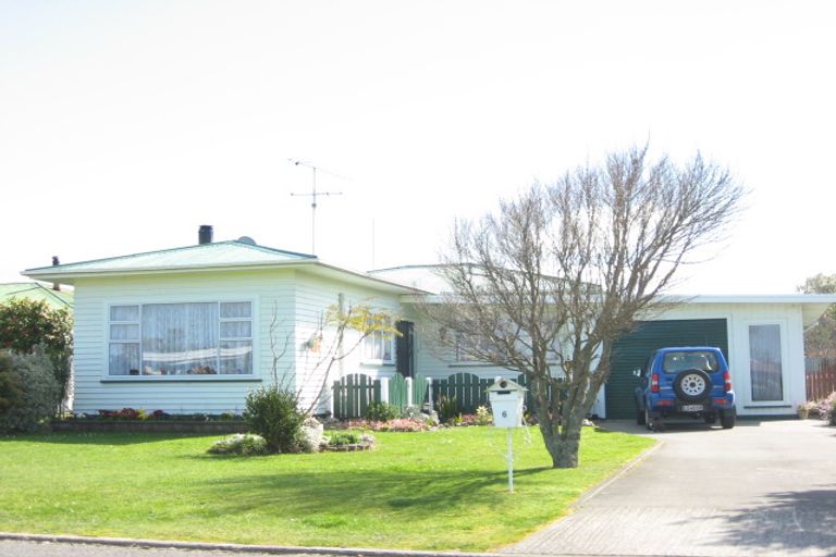 Photo of property in 6 Victoria Avenue, Wairoa, 4108