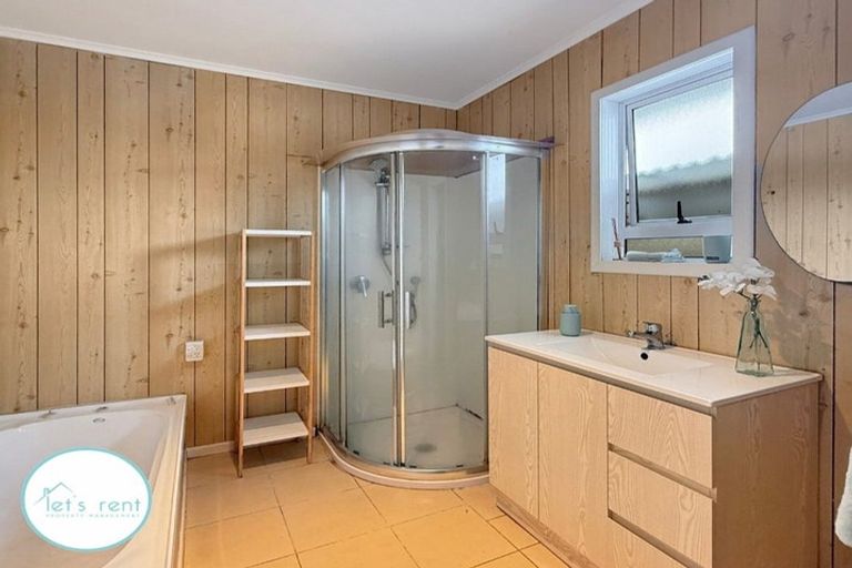 Photo of property in 27 Hyde Street, Manurewa East, Auckland, 2102