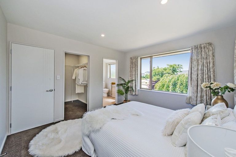 Photo of property in 4 Pipiri Street, Pegasus, 7612