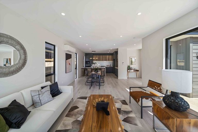 Photo of property in 27 Uatoto Road, Clarks Beach, 2122