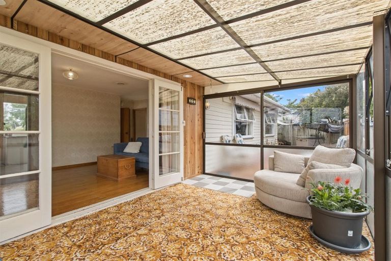 Photo of property in 72 Glendene Avenue, Glendene, Auckland, 0602