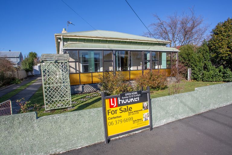 Photo of property in 35 Wyndham Street, Carterton, 5713