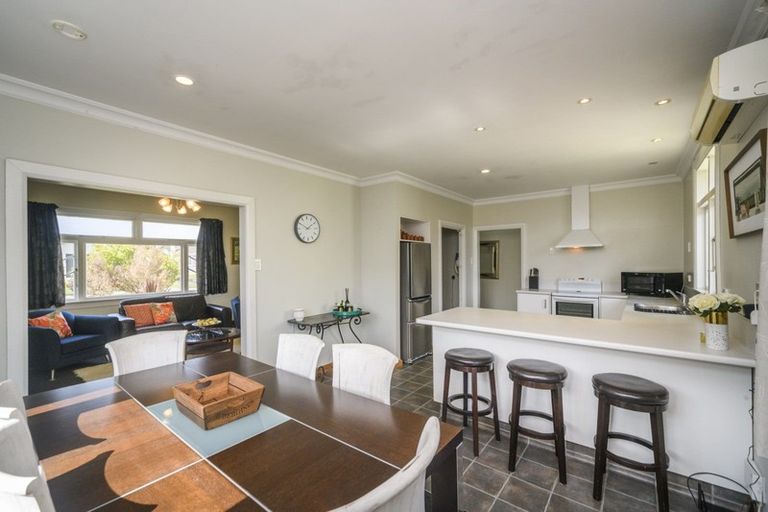 Photo of property in 8a Jensen Street, Hokowhitu, Palmerston North, 4410
