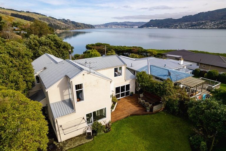 Photo of property in 6 Rosehill Road, Macandrew Bay, Dunedin, 9077