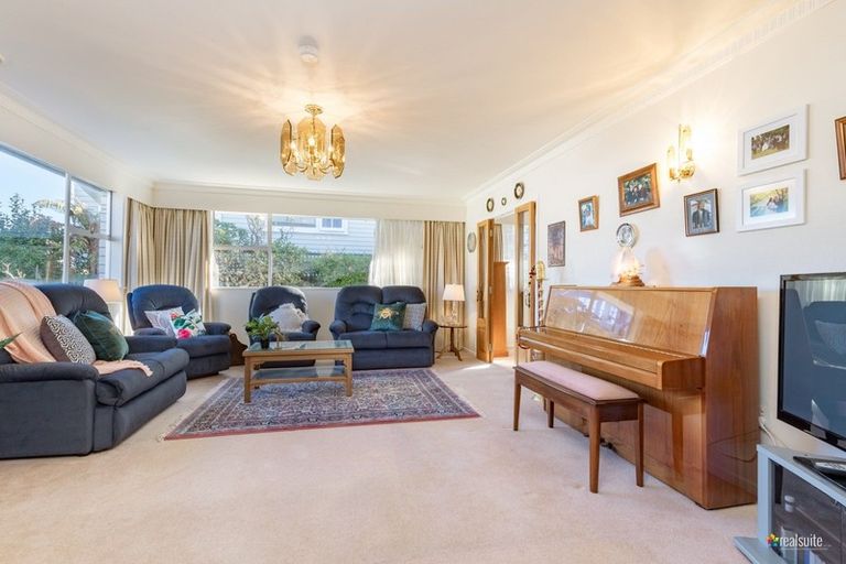 Photo of property in 43 Orr Crescent, Hutt Central, Lower Hutt, 5011