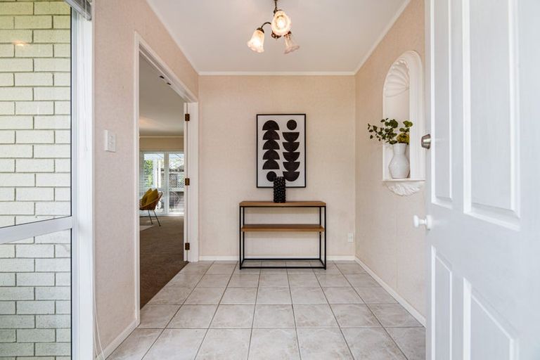 Photo of property in 42 Sunhill Road, Sunnyvale, Auckland, 0612