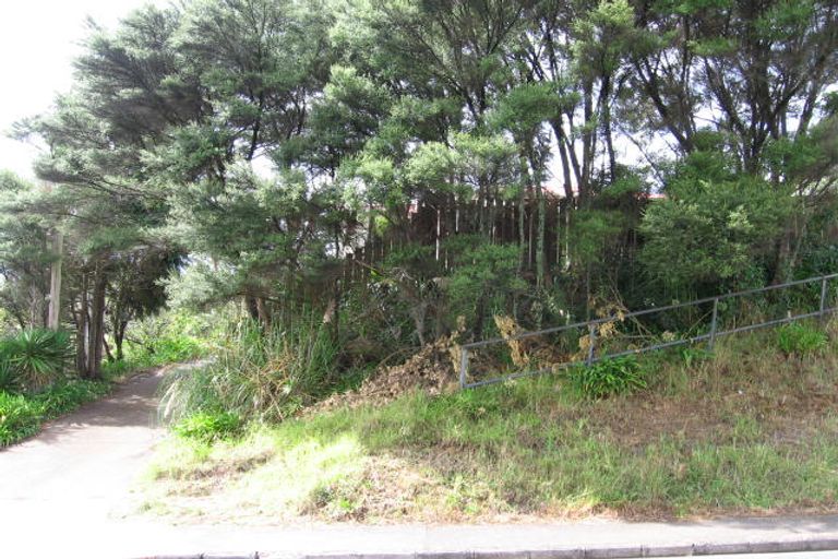 Photo of property in 7 Rangeview Road, Sunnyvale, Auckland, 0612