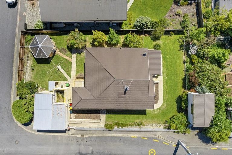 Photo of property in 23 Clyde Street, Kinmont Park, Mosgiel, 9024