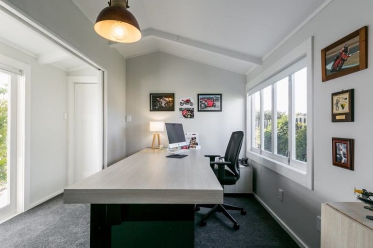 Photo of property in 105 Georges Drive, Napier South, Napier, 4110