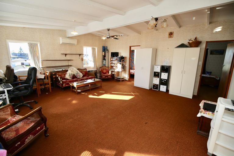 Photo of property in 27 English Street, St Andrews, Hamilton, 3200