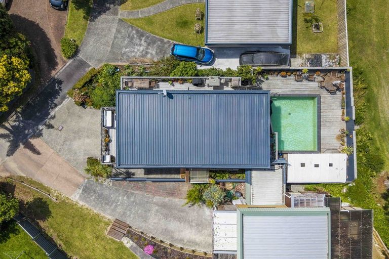 Photo of property in 1/170 Stapleford Crescent, Browns Bay, Auckland, 0630