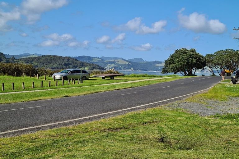 Photo of property in 750 Wharf Road, Coromandel, 3506